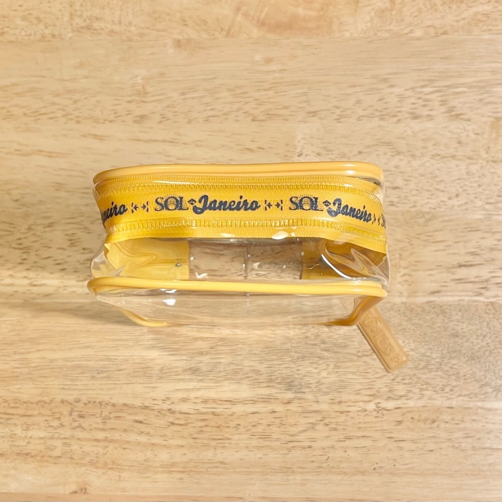 🎀2/25🎀 NWT Sol De Janeiro: Yellow Water Proof Zip Up Logo Travel Bag - Picture 2 of 5